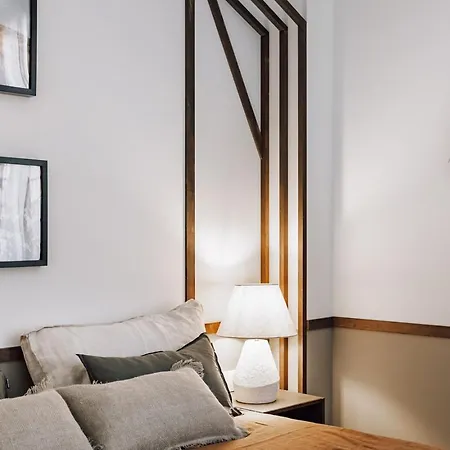 Botijo - 2 Bedrooms In Eixample Esquerra Barcelona