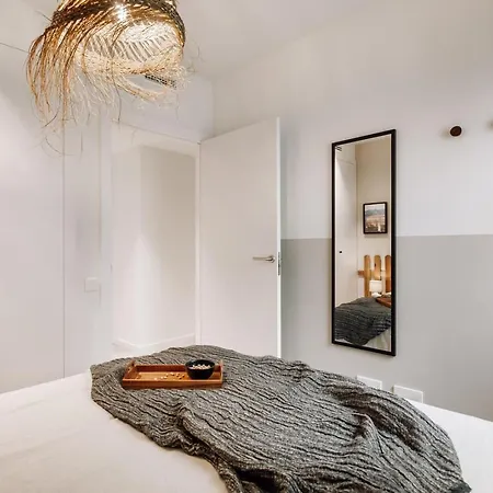 Botijo - 2 Bedrooms In Eixample Esquerra *